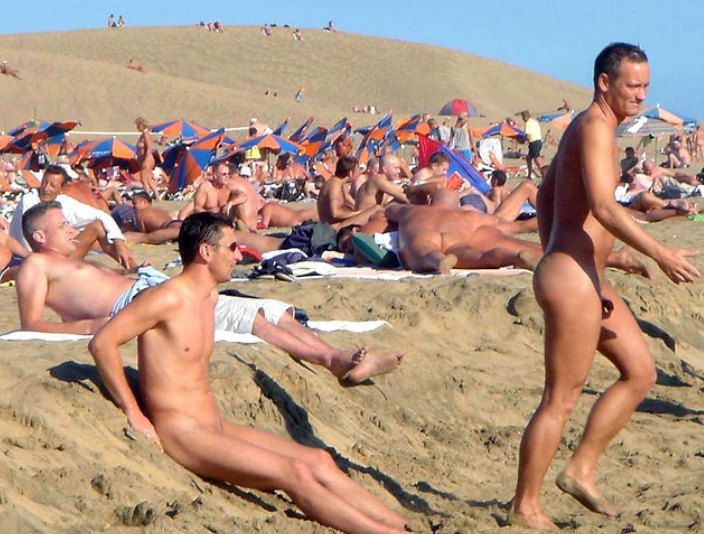 Gay männer nackt am strand.