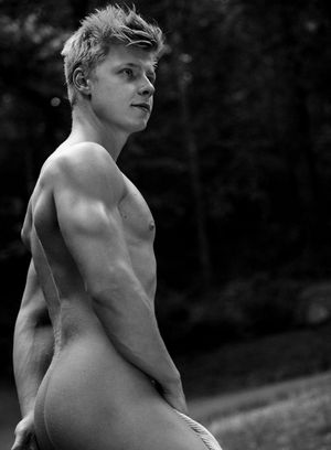 Seductive Man Sven Basquiat,Ben Masters,