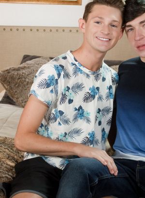 Hot Gay Devin Holt,Garrett Kinsley,