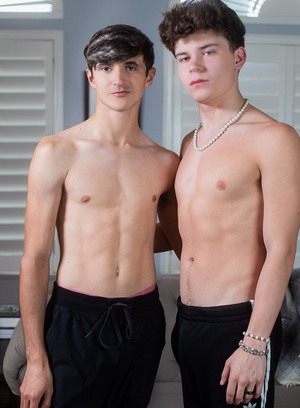 Hot Gay Silas Brooks,Nathan James,