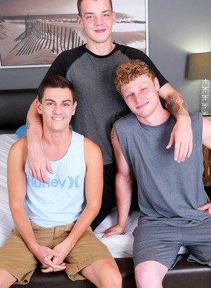 Hot Gay Ryan Fields,Levi Jackson,Tyler Griffin,