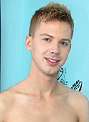 Sexy Guy Kyler Ash,